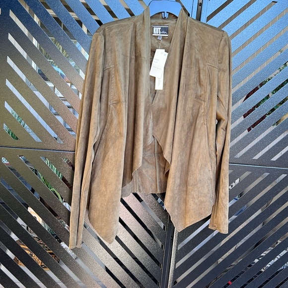 Jacket - Picture 1 of 5